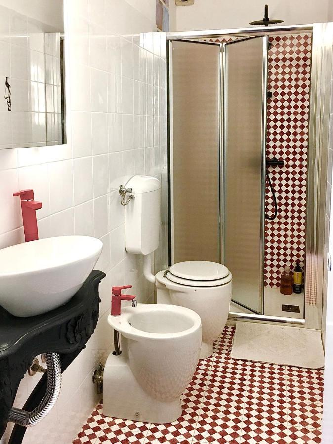 L'Ora Delle Streghe B&B Centralissimo 리보르노 외부 사진